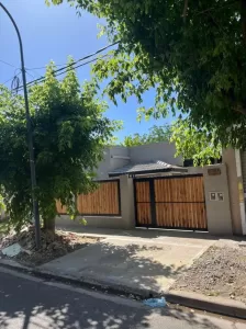 CASA EN VENTA PILAR CENTRO