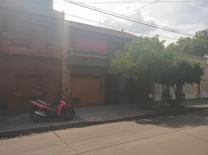 Casa de cuatro ambientes en venta en Haedo Sur