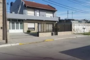 imponente propiedad en Necochea ideal 2 o 3 familias