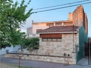 Casa Barrio Junios