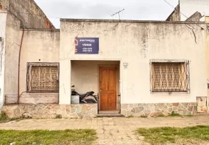 CASA 3 AMBIENTES LOTE PROPIO LOTE IDEAL INVERSOR