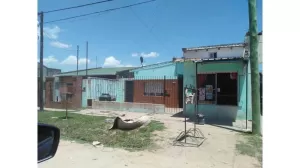 Casa 4 ambientes con fondo libre - uSs25000 y cts. Fcio DÑO