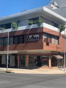 Importante salón de fiestas en el centro de San Martin