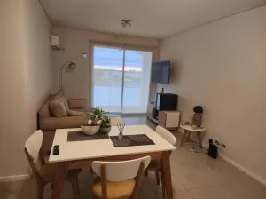 HERMOSO DEPARTAMENTO DE TRES AMBIENTES CON TERRAZA PRIVADA