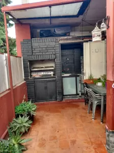 DEPARTAMENTO 4 AMBIENTES 1ER.  PISO X ESCALERA C/PATIO
