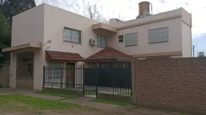 Excelente propiedad en Glew