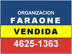 CASA TIPO DEPTO AL FRENTE.- CALLE ALBARELLOS AL 3000 I.C