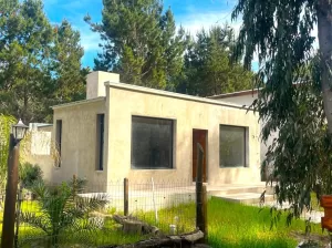 BARRIO EL PINAR CASA A ESTRENAR CONSTRUCCION SUPER AVANZADA