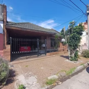 CASA 5 AMB CON COCHERA, PATIO Y TERRAZA