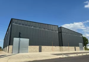 1840 m2 a Estrenar en Parque Industrial