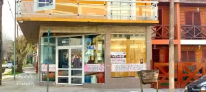 EXCELENTE LOCAL DE 120 m2 MAS GALPON EN MAR DE AJO NORTE