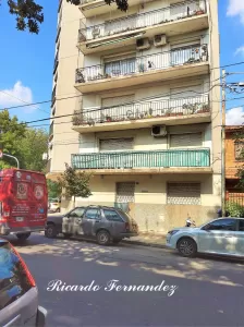 CÁLIDO 3 AMBIENTES AL FRENTE - BALCÓN