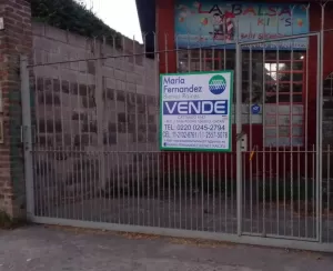 LOCALES CON VIVIENDAS EN VENTA , FACILIDADES  LAFERRERE