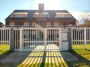 MUY BONITO DEPTO DE DOS DORMITORIOS  A 3 CUADRAS DEL MUELLE