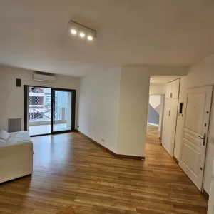 SEMIPISO 3 AMB - FTE - 2 BAÑOS - BALCON CORRIDO