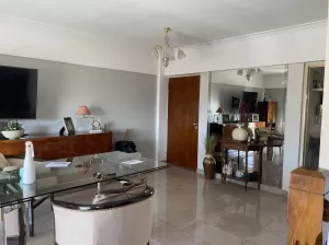 DEPARTAMENTO DE TRES AMBIENTES SEMIPISO TIPO DUPLEX