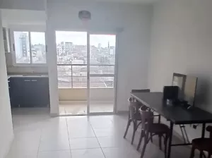 DEPARTAMENTO DE 2 AMBIENTES SEMI-NUEVO CONTRAFRENTE CON BALC