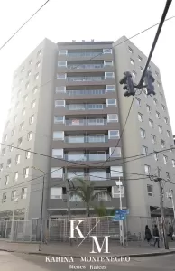 Departamento 3 amb de categoría con cochera subterránea