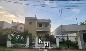 Casa 6 ambientes en San Andres sobre lote de 600m2
