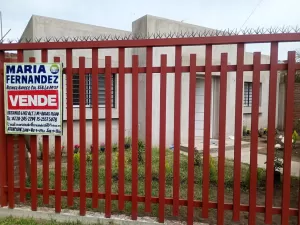 CASA EN VENTA EN VIRREY DEL PINO