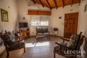 CASA PH EN VENTA 3 AMBIENTES CON PATIO