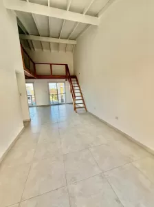 Depto en venta - 2 amb con balcón - V Balelster