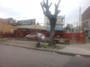 Terreno esquina 718 m2 Campos y Mendoza