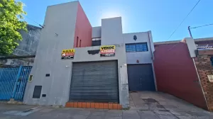 GALPON CON ENTREPISO - OFICINAS - COCINA - FONDO LIBRE