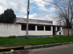 Casa en Banfield, a una cuadra de Coronel Lynch