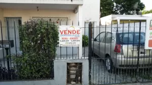 VENTA CASA 4 AMB. Bº MARINA CASTELAR