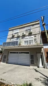 DEPARTAMENTO EN DUPLEX 3 AMBIENTES C/COCHERA Y BALCON