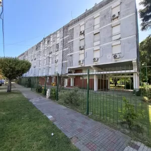 DEPARTAMENTO 4 AMB 1ER PISO