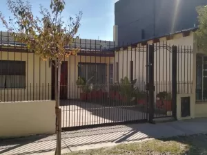 Vivienda y Local en Gendarmeria