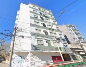 DEPARTAMENTO 3 AMBIENTES C/BALCON (a refaccionar)