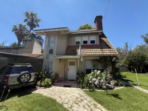 Venta hermosa casa con parque en  Barrio Parque Suhr Horeis