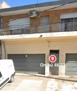 TIPO CASA AL FRENTE, COCHERA, FONDO LIBRE, PATIO