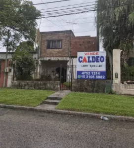 LOTE 8,66 x 43 - A METROS ESTACIÓN