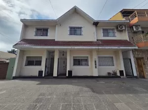 Venta de Triplex a metros de la estacion Villa Bosch!!!