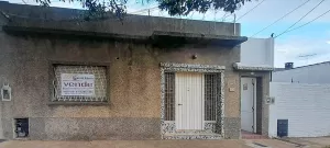 VENTA- J.L.SUAREZ- Casa Lote propio +consultorio+galpon