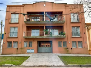 VENTA - DEPARTAMENTO EN BARRIO FATIMA
