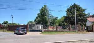 Campo de 2.4Has con 600m2 de galpones sobre Panamericana