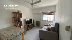 DEPARTAMENTO 2 AMBIENTES CON COCHERA