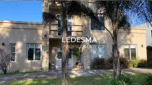 VENTA CASA 6 AMBIENTES ITUZAINGO NORTE