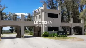 VENTA CASA 4 AMBIENTES BARRIO SANTA INES COMARCAS DE LUJAN