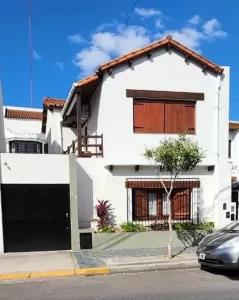 EXCELENTE CHALET MULTI FAMILIAR TODO A NUEVO CALIDAD, LOTE P