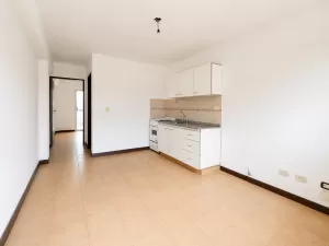 Departamento de 2 ambientes con patio