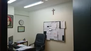 MICROCENTRO, OFICINA AMPLIA,MBUENA UBICACION,Y ESTADO,