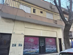 SE ALQUILA PH 2 AMBIENTES EN LINIERS