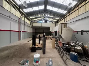 Galpón de 300 m² en Alquiler en Villa Bonich, Próximo a Ruta