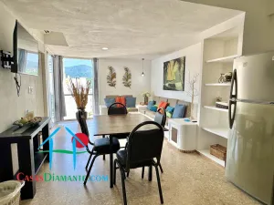 Departamento de playa con terraza y vista al mar